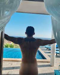 Colega nudista hetero para ruta de playas o nudismo casero en apartamento