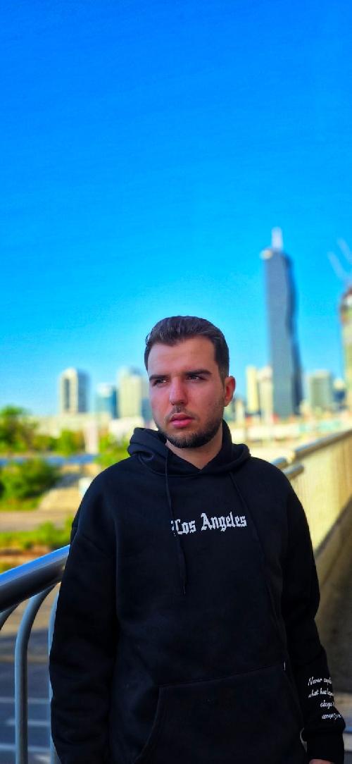 Busco compaer@s para viajar a donde sea en junio