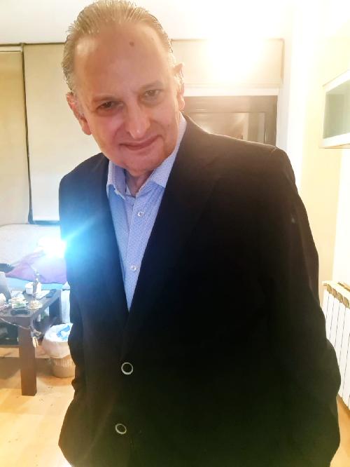 Busco compaera ( una ) para viajar a Snanta Cruz de Tenerife e Islas Canar