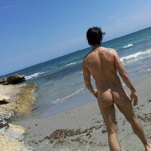 Colegas para nudismo en casa rural